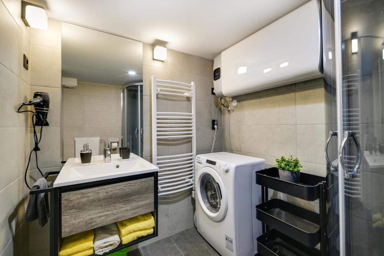 Luxury Apartment In The City Center With Parking บูดาเปสต์ ภายนอก รูปภาพ
